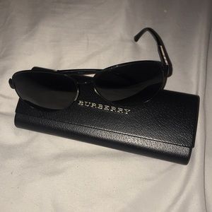Burberry aviator sunglasses